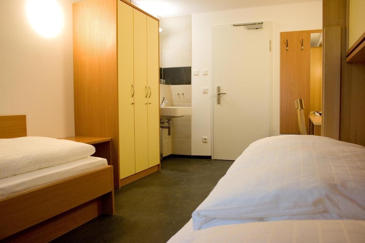 Ausbildungshotel St. Theresia Munich Extérieur photo