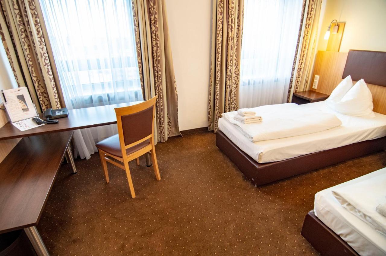 Ausbildungshotel St. Theresia Munich Extérieur photo